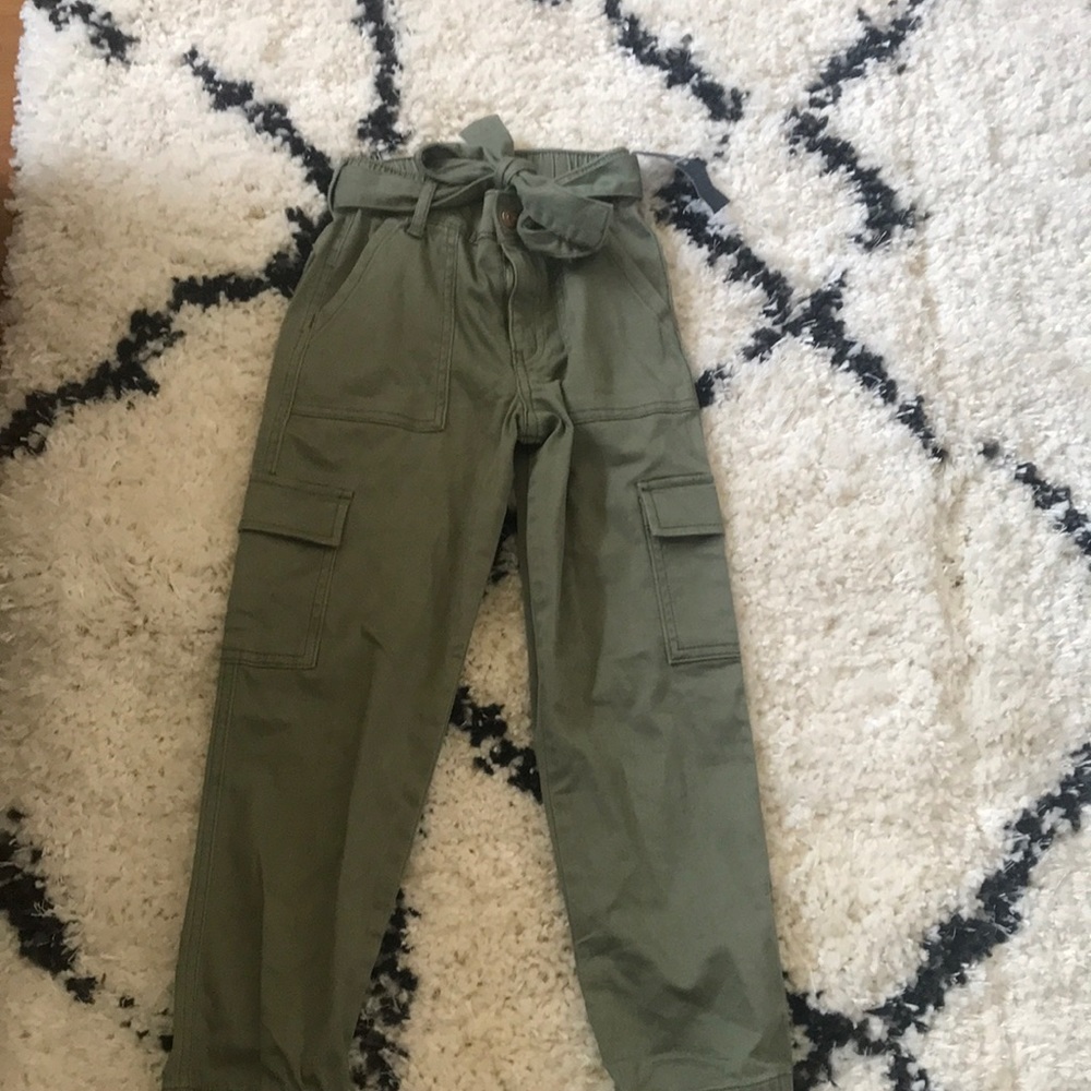 Abercrombie Army green cargo pants NWT